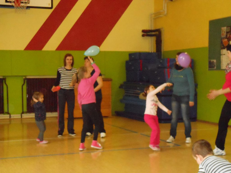 srecanje z mamicami 2014008