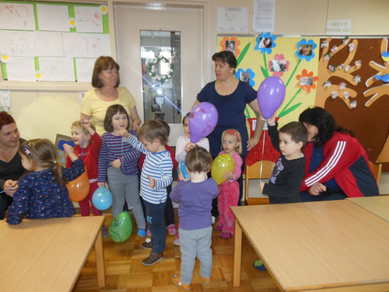 srecanje z mamicami 2014009