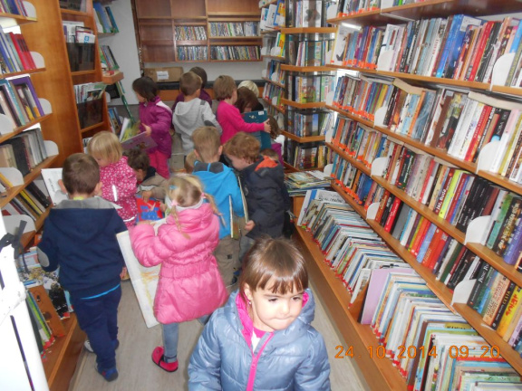 knjiznica nov 2014 002