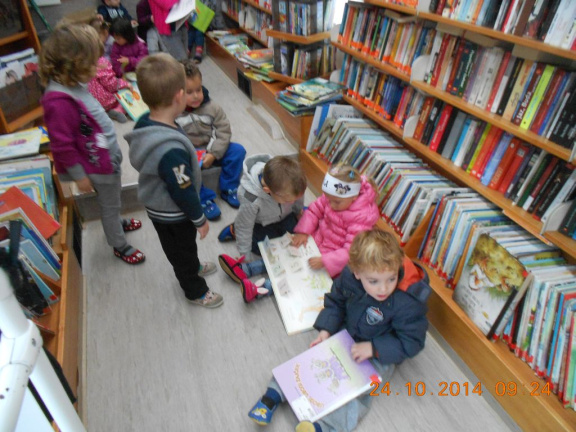knjiznica nov 2014 003