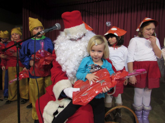 dedek mraz metuljcki dec 2014 031