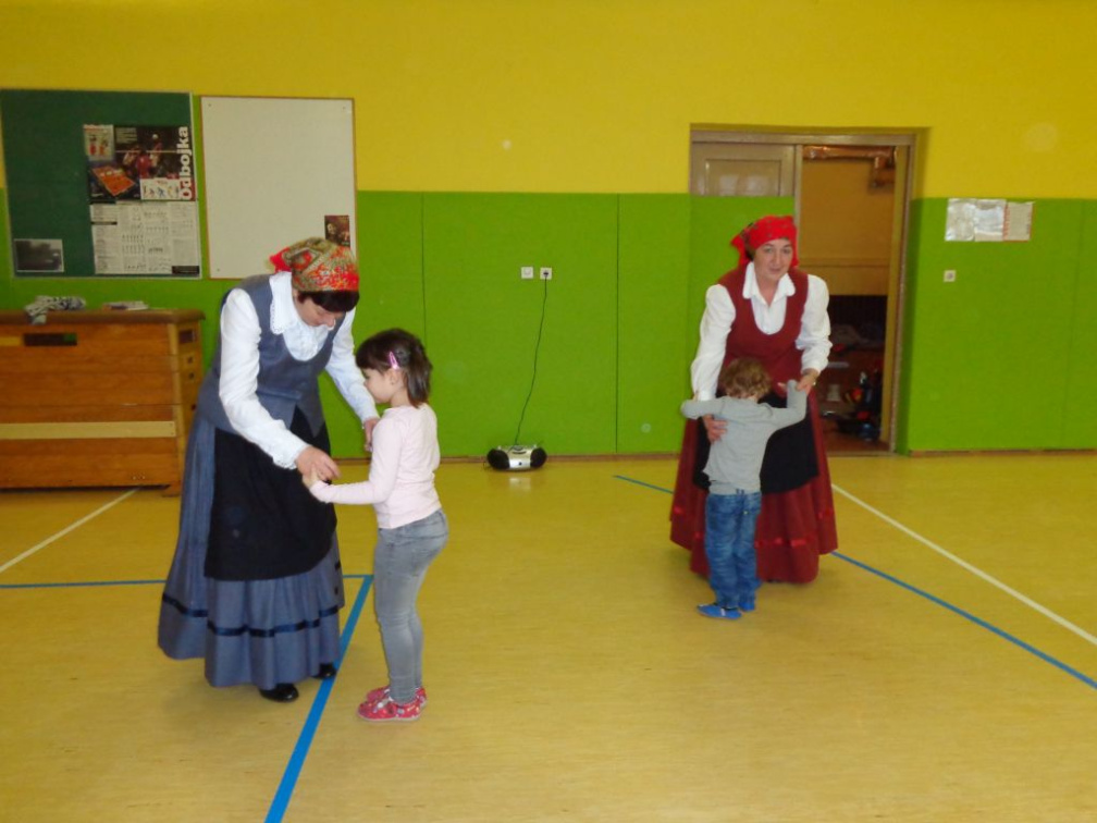 folkloristka feb 2015 007