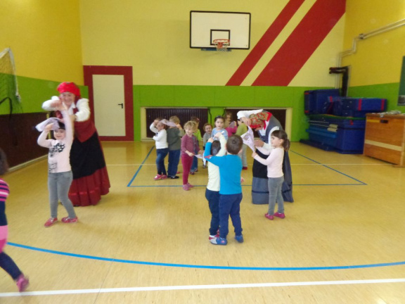 folkloristka feb 2015 019