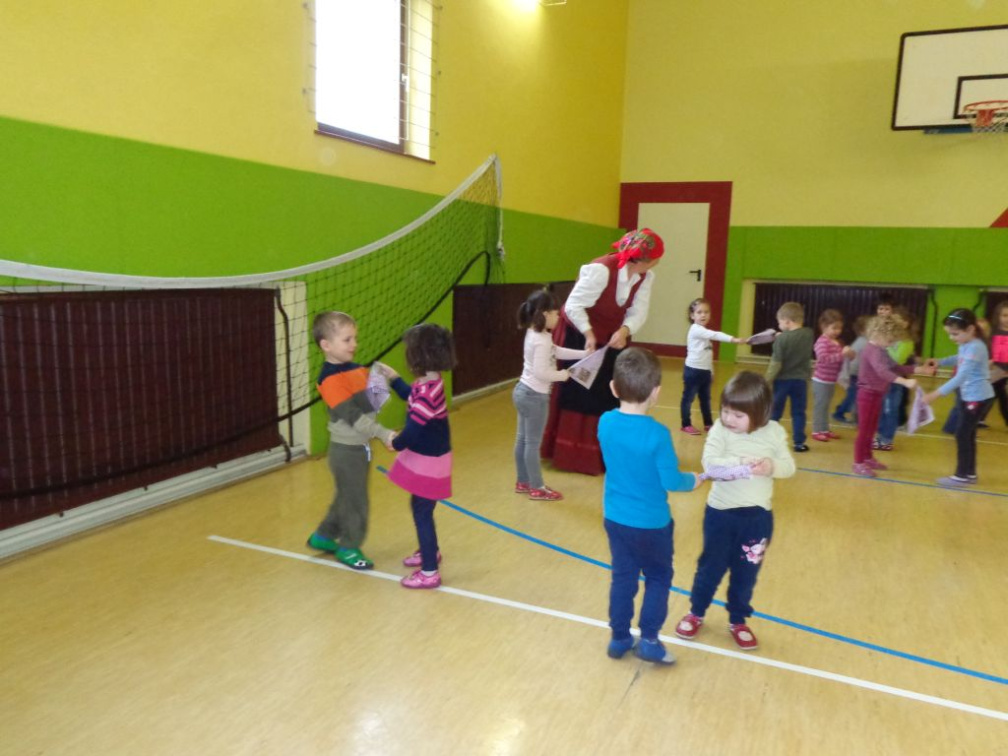 folkloristka feb 2015 020