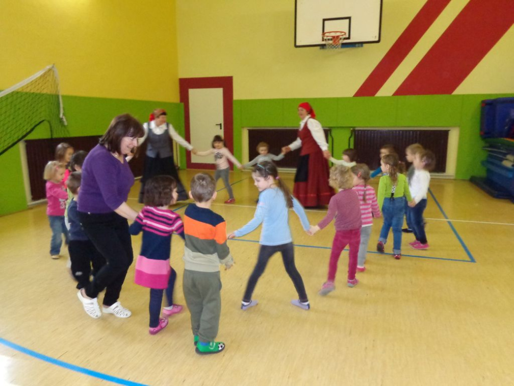 folkloristka feb 2015 022
