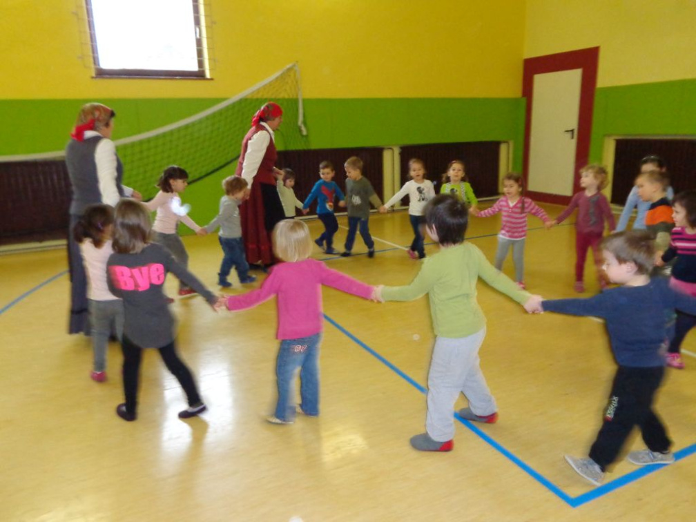 folkloristka feb 2015 024