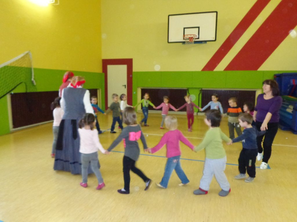 folkloristka feb 2015 023