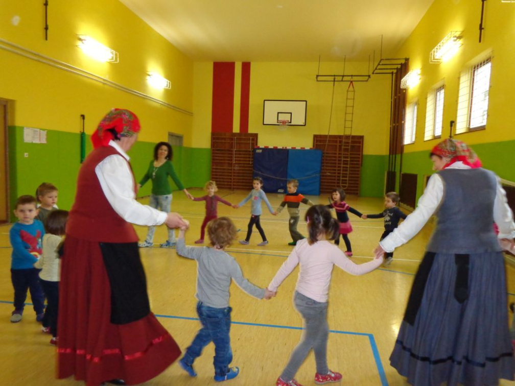 folkloristka feb 2015 028