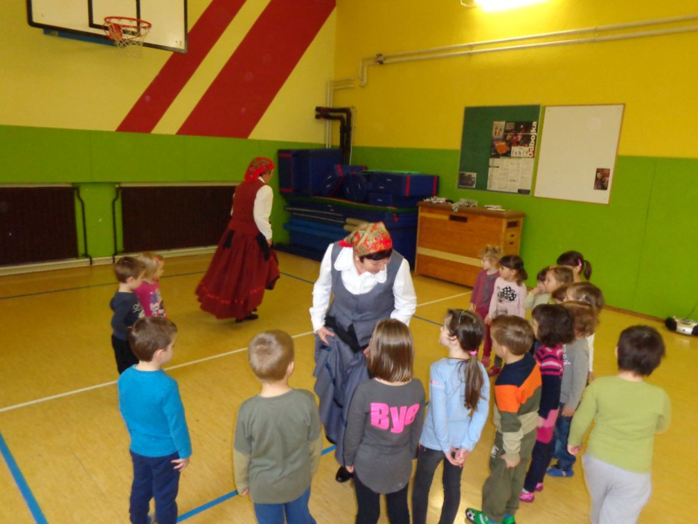 folkloristka feb 2015 031