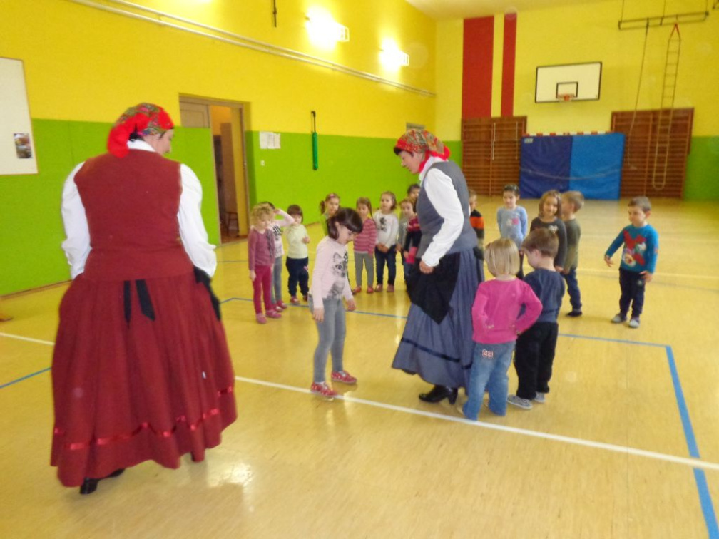 folkloristka feb 2015 034