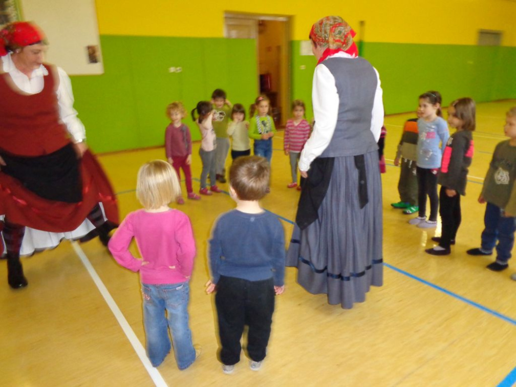 folkloristka feb 2015 033