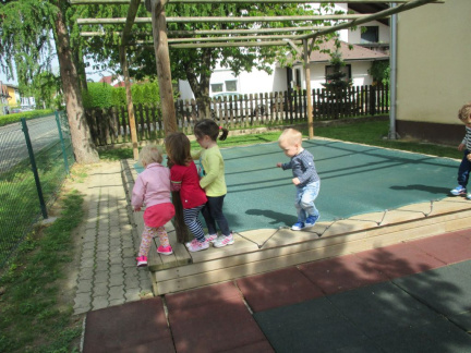telovadimo maj 2015 024