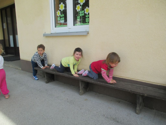 telovadimo maj 2015 025