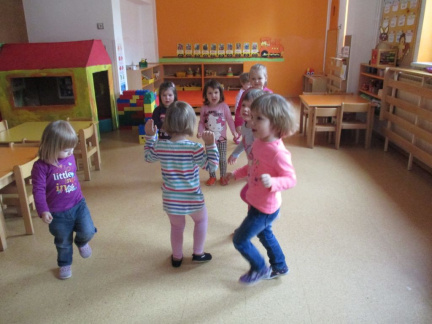 plesni krozek maj 2015 003