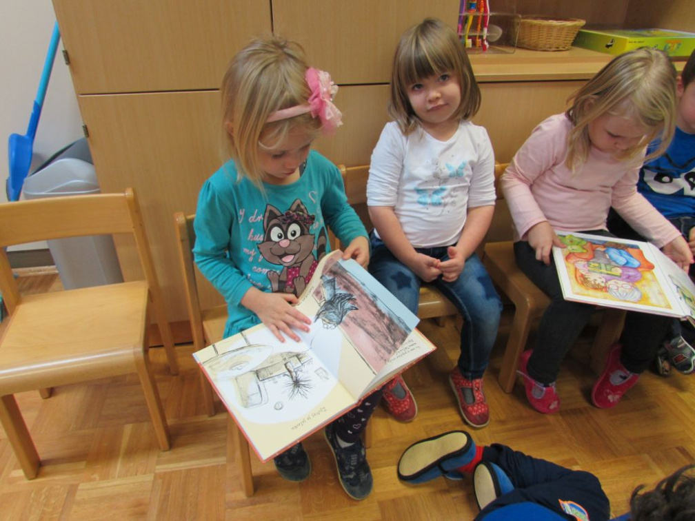 pravljicna ura feb 2016 022