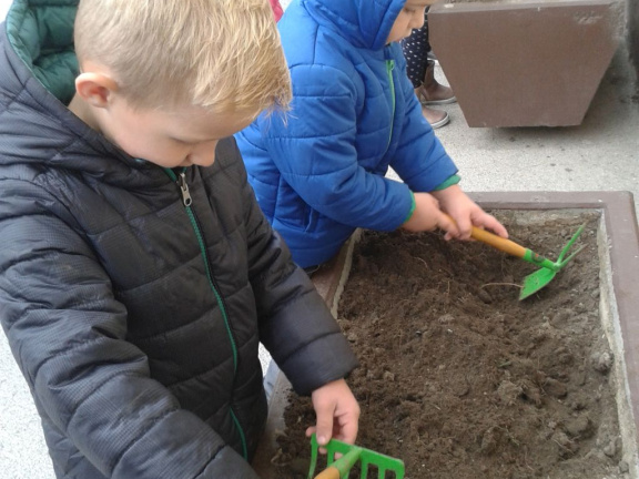 nar pohodniski krozek feb 2016 003