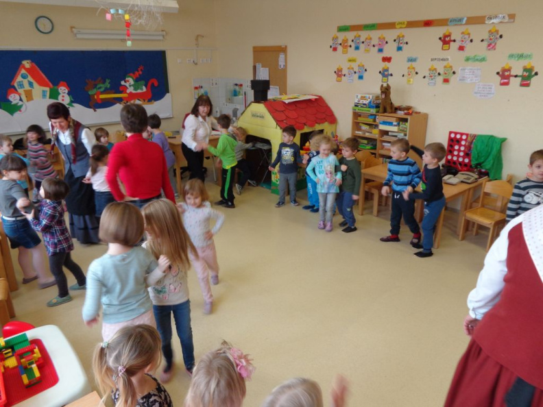 folklora apr 2016 016