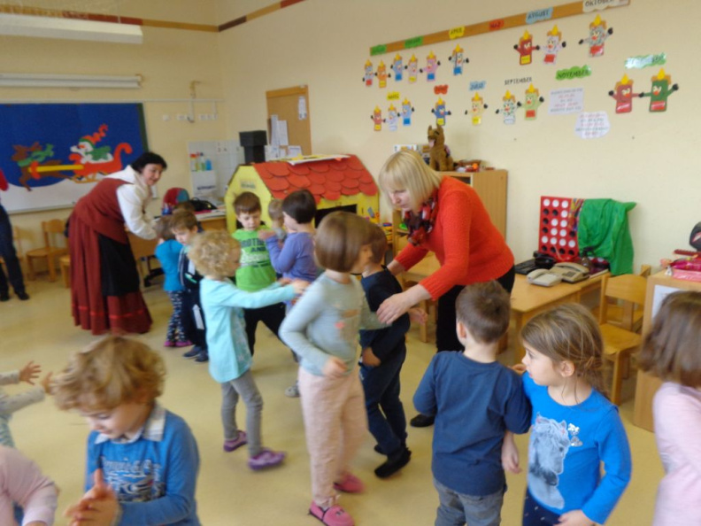 folklora apr 2016 017