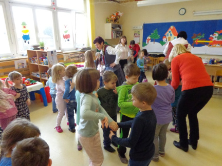 folklora apr 2016 019