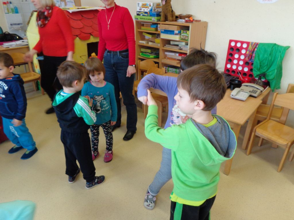folklora apr 2016 025