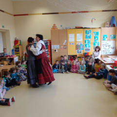 folklora apr 2016 027