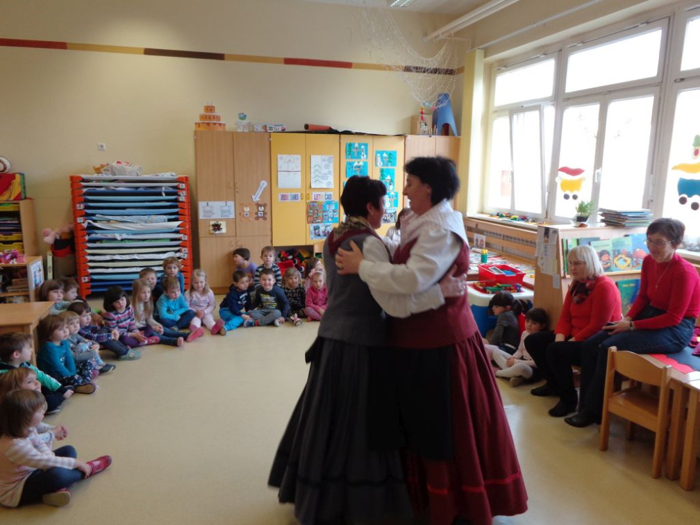 folklora apr 2016 028