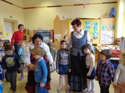 folklora apr 2016 032