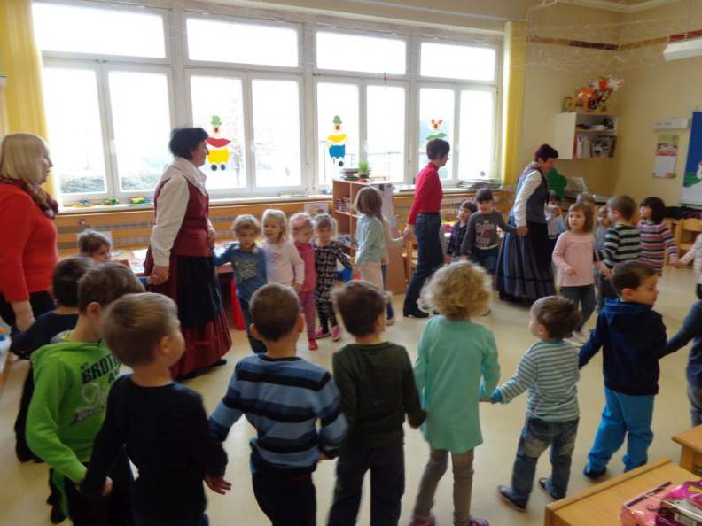 folklora apr 2016 009
