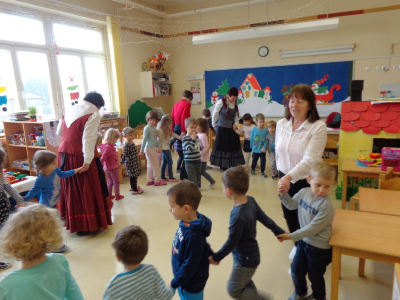 folklora apr 2016 010
