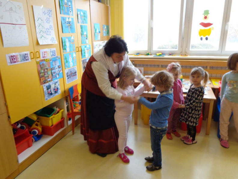 folklora apr 2016 017