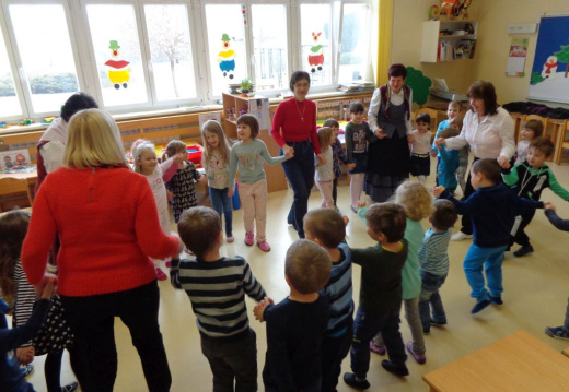 folklora apr 2016 016