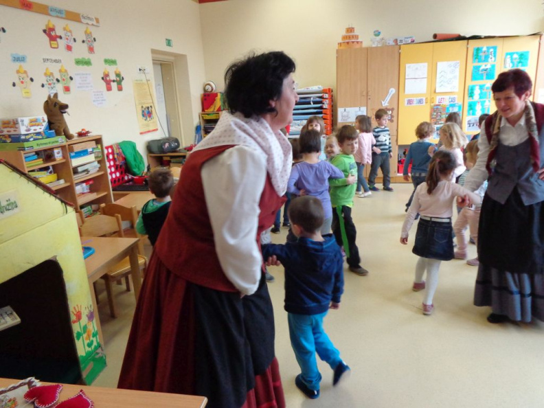 folklora apr 2016 019