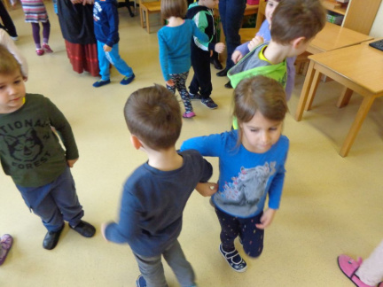 folklora apr 2016 024