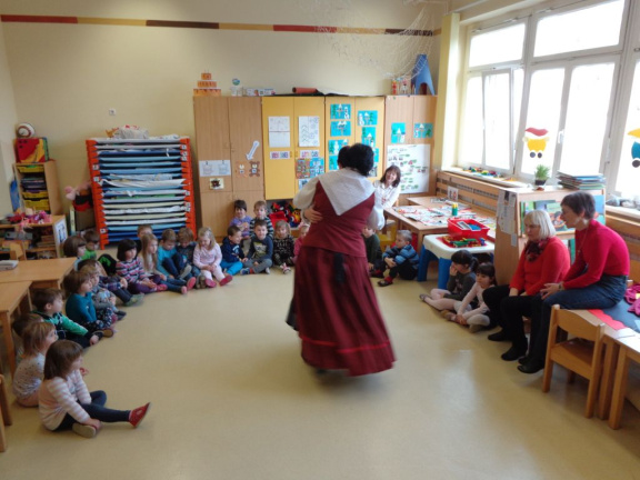 folklora apr 2016 030