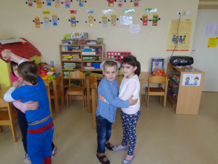 rojstni dnevi apr 2016 035