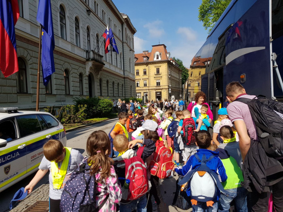 OGLED PREDSEDNIŠKE PALAČE apr 2018001