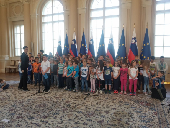 OGLED PREDSEDNIŠKE PALAČE apr 2018011