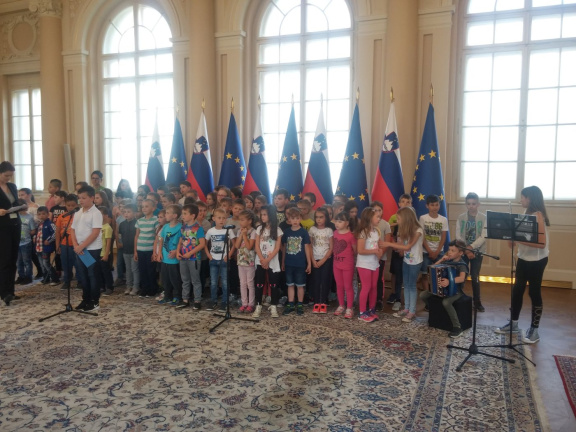 OGLED PREDSEDNIŠKE PALAČE apr 2018012