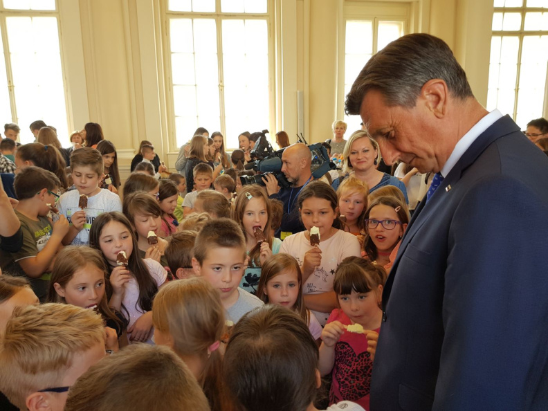 OGLED PREDSEDNIŠKE PALAČE apr 2018035