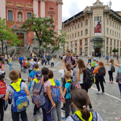 OGLED PREDSEDNIŠKE PALAČE apr 2018048