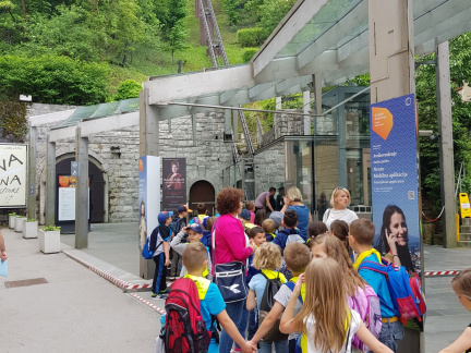 OGLED PREDSEDNIŠKE PALAČE apr 2018050