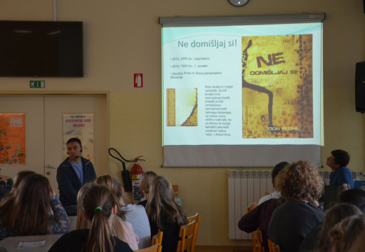 Obisk pisatelja Igorja Plohla 2018010