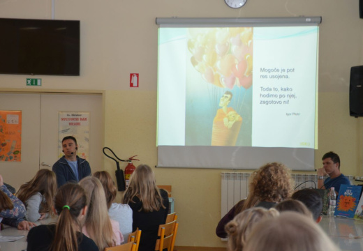Obisk pisatelja Igorja Plohla 2018011