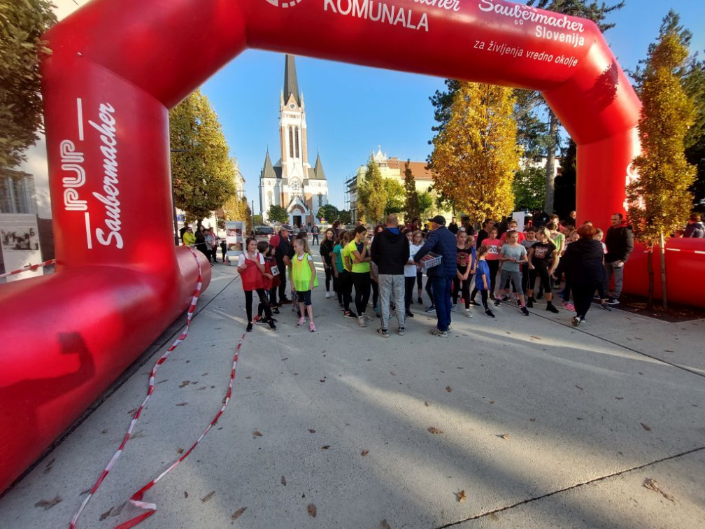 55 SPOMINSKI TEK okt 2021004