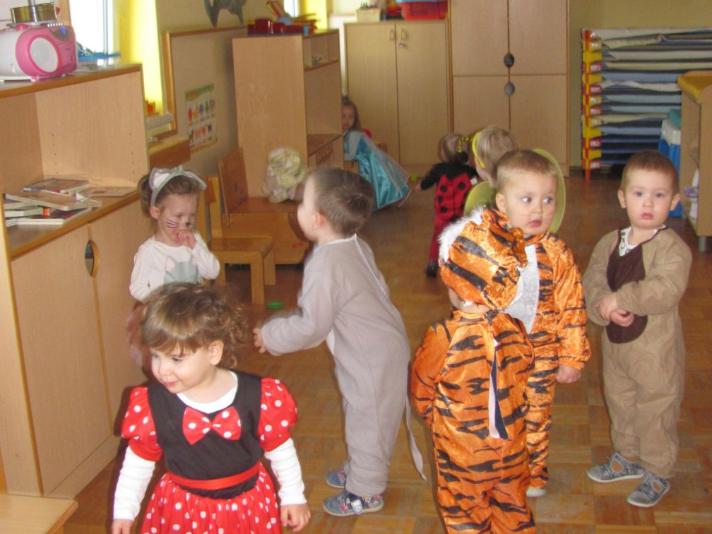 JEŽKI MAREC 2022012