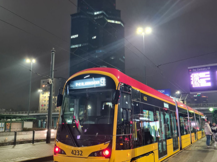63 Padel je kompromis. skoraj smo omagali...gremo na tramvaj...hihi