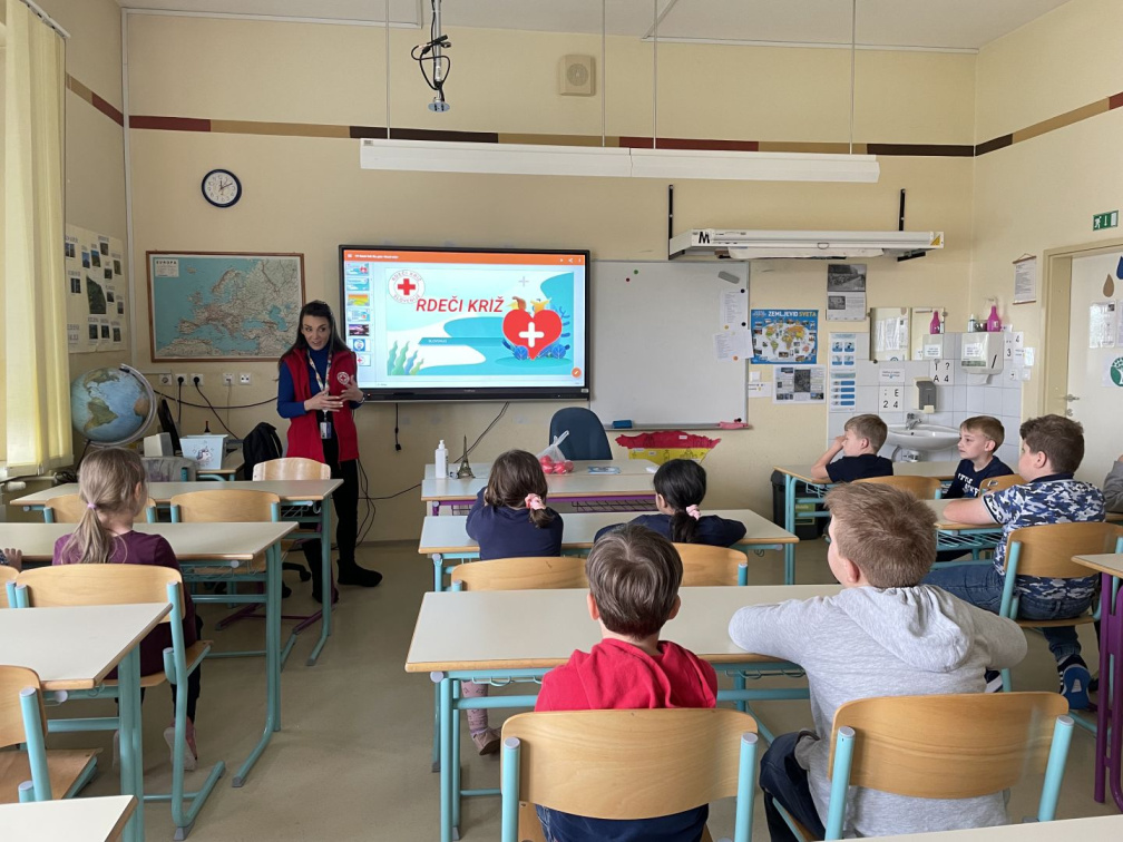 SPREJEM DRUGOŠOLCEV MED MLADE ČLANE RDEČEGA KRIŽA 202301