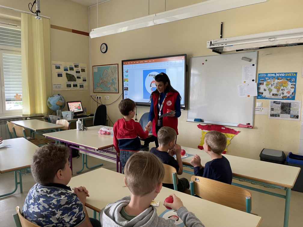 SPREJEM DRUGOŠOLCEV MED MLADE ČLANE RDEČEGA KRIŽA 202304