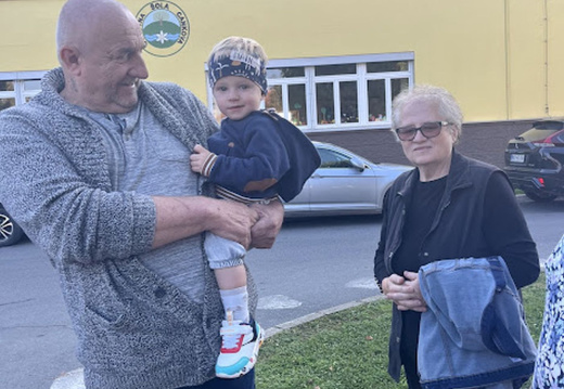SREČANJE Z DEDKI IN BABICAMI 2024 23