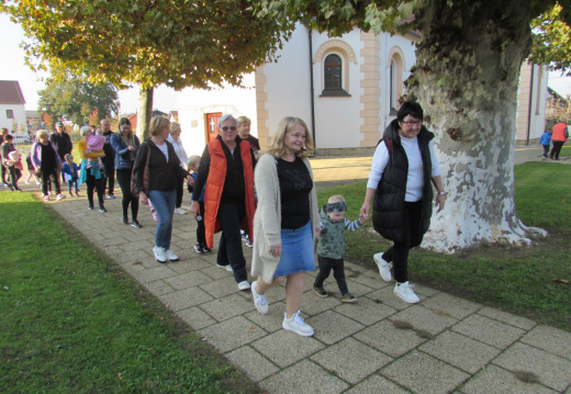 SREČANJE Z DEDKI IN BABICAMI 2024 33